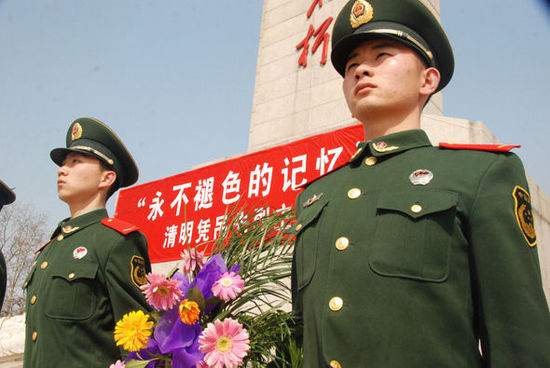 菉葭蒼蒼：別讓烈士流血又流淚！