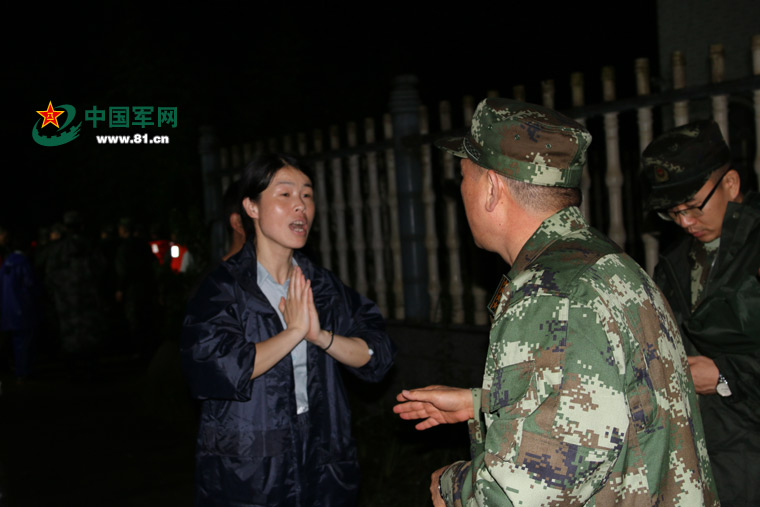 洪災(zāi)現(xiàn)場(chǎng)，有一種希望叫“人民子弟兵”