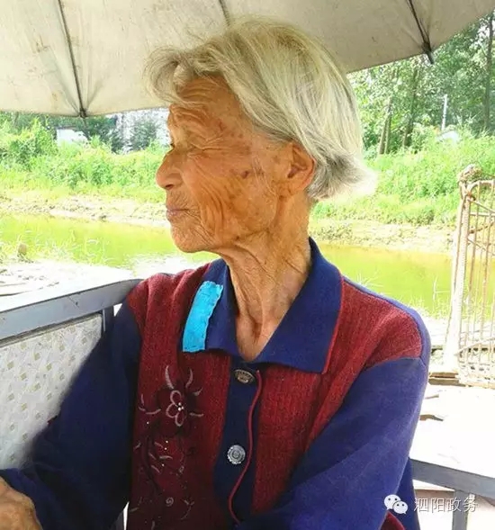 泗陽男子帶91歲老母親去工地，真相竟是……