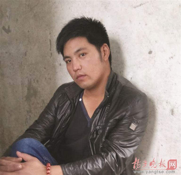 小伙三次跳進河中一口氣救五人