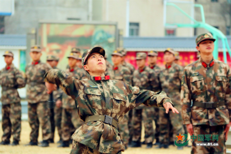 “洪荒之力”大爆發(fā)！高原武警新兵迎來結業(yè)考核