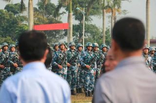 海軍陸戰(zhàn)隊新兵畢業(yè)，父母見證榮耀時刻