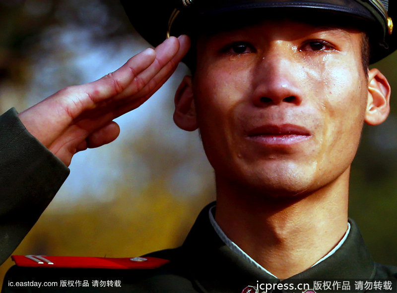 尊崇軍人要走心，切勿夾帶私貨，更不能傷了老兵的心！