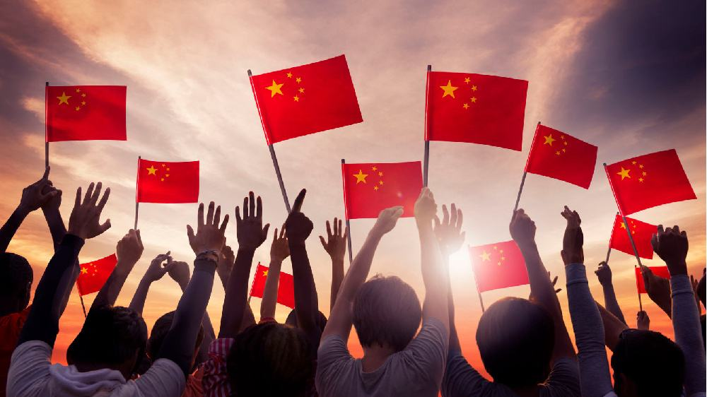 發(fā)揚(yáng)斗爭(zhēng)精神，實(shí)現(xiàn)民族復(fù)興