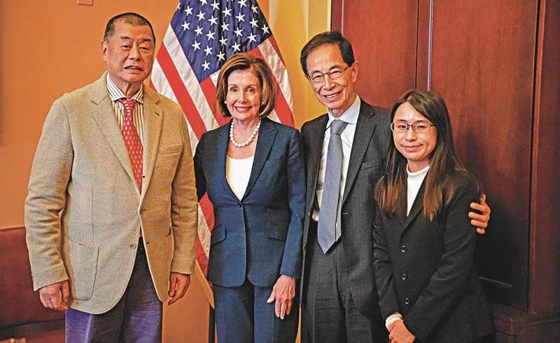大漢奸黎智英被拘捕，隨后被保釋！