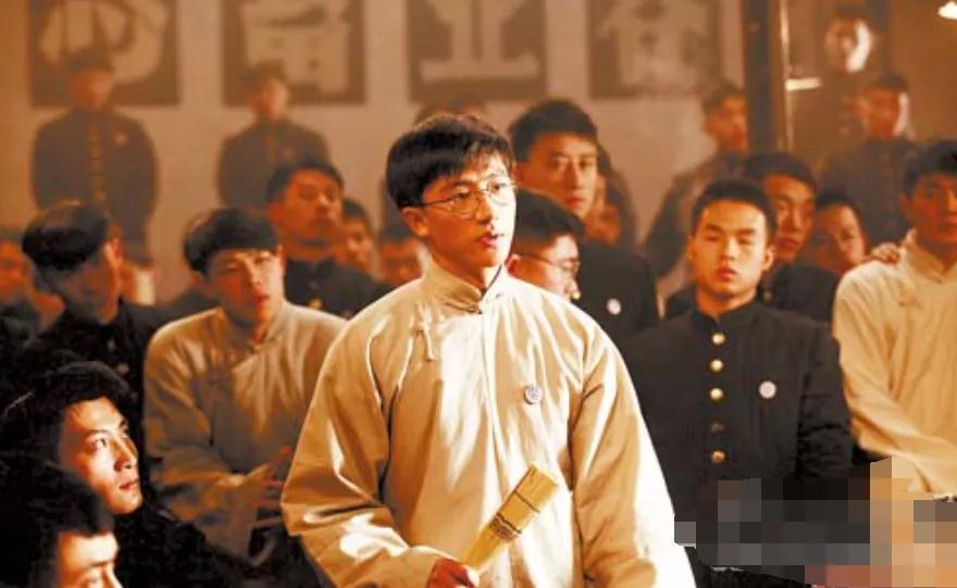 年輕人，請(qǐng)大聲對(duì)這個(gè)世界說(shuō)話