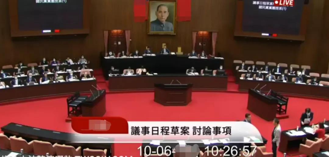 國民黨竟提案“請(qǐng)求美國協(xié)助抵抗大陸”，網(wǎng)友：狗吠火車？