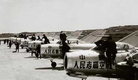 19歲奔赴抗美援朝戰(zhàn)場，放牛娃擊落“雙料王牌”飛行員