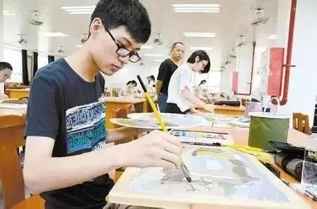 教育部澄清沒有“2022年藝術(shù)進(jìn)中考”時(shí)間表 不給學(xué)生增負(fù)