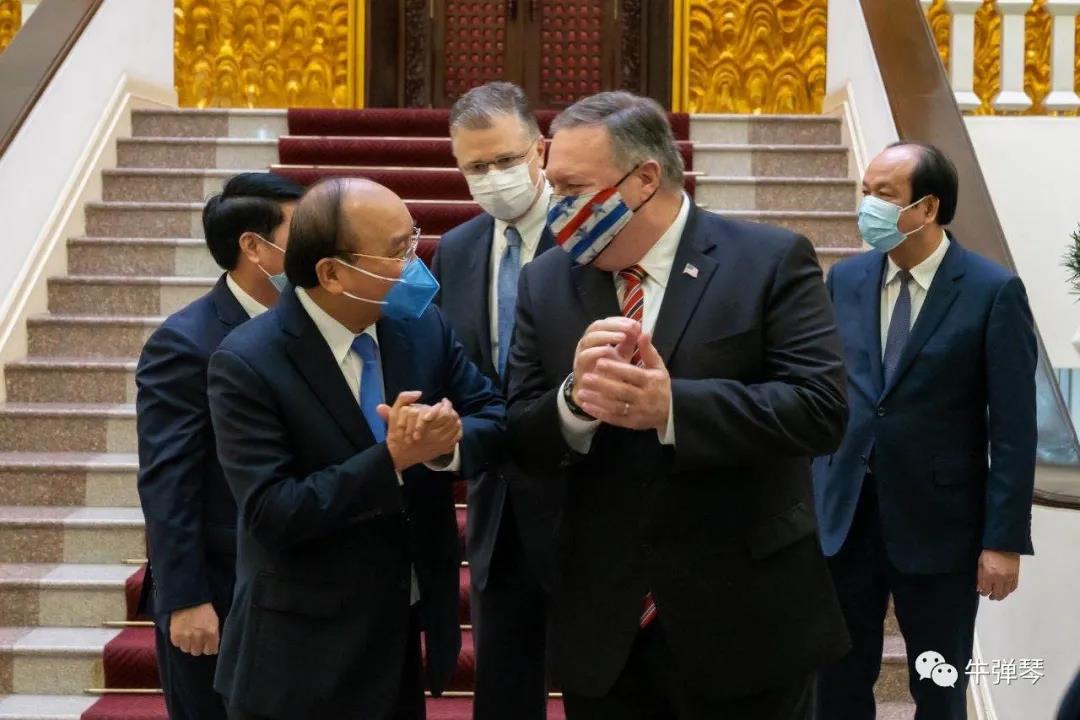 蓬佩奧在越南，突然發(fā)現(xiàn)沒(méi)法這樣罵中國(guó)了！