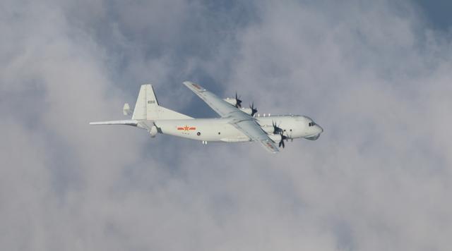 人民解放軍軍機臺灣地區(qū),請不要干擾我正常行動