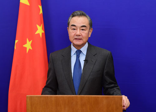 王毅：試圖改造顛覆中國是“不可能完成的任務(wù)”，只會(huì)撞上南墻