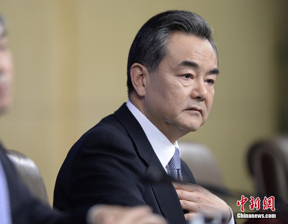 王毅：停止抹黑詆毀中國(guó)共產(chǎn)黨，停止縱容支持“臺(tái)獨(dú)”分裂勢(shì)力，停止損害中國(guó)主權(quán)安全