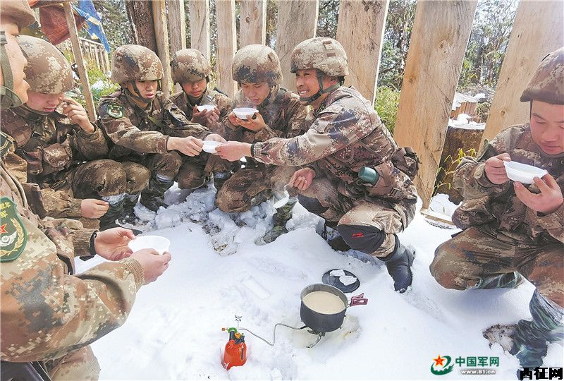 鉆密林、穿峽谷、爬雪山……這是墨脫邊防官兵的巡邏印記！