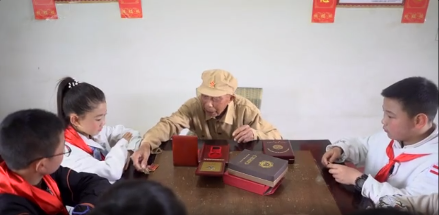 抗戰(zhàn)老兵謝合良：“一輩子聽黨話、跟黨走”