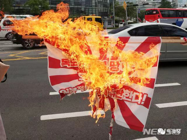 我們的這兩個(gè)重量級(jí)鄰國(guó)，又激烈干上架了！
