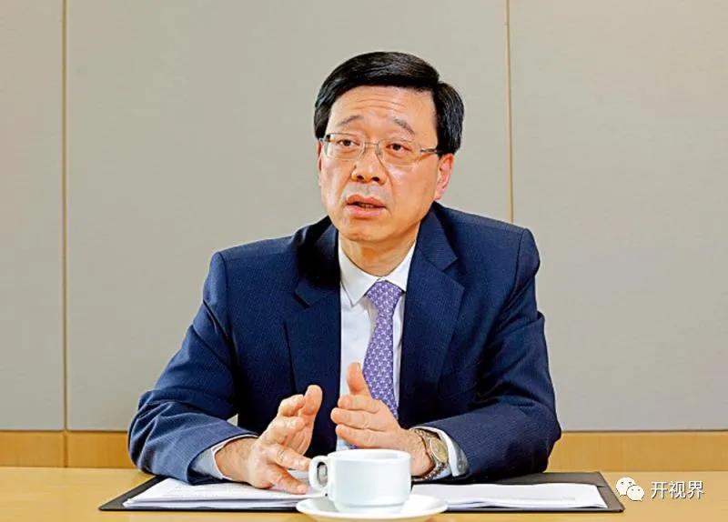 毒蘋果關(guān)門、黑立場(chǎng)怕了，刪除以前報(bào)道、董事集體辭職