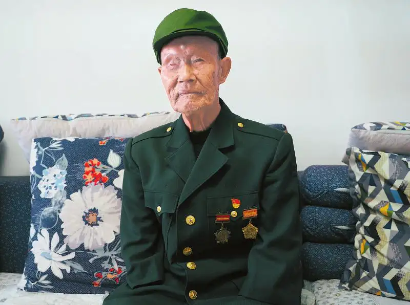 抗美援朝老兵李化武：盡自己的心力，為黨和人民努力做點(diǎn)事