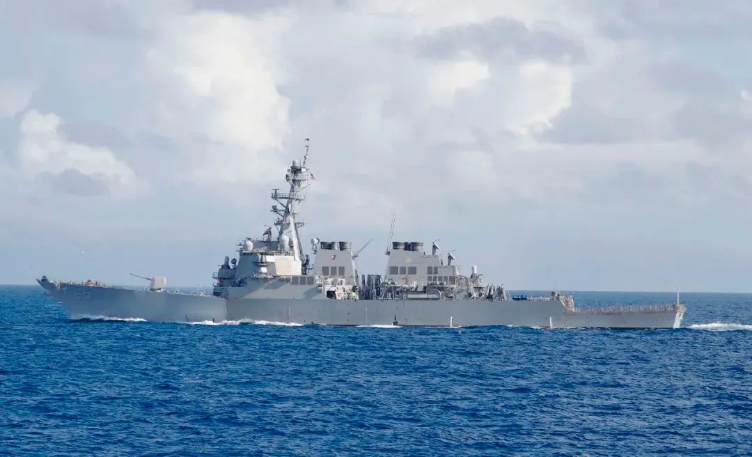 美艦擅闖我西沙領(lǐng)海，南部戰(zhàn)區(qū)予以警告驅(qū)離！
