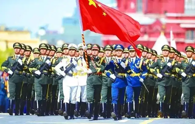 八一建軍！我們的隊(duì)伍向太陽