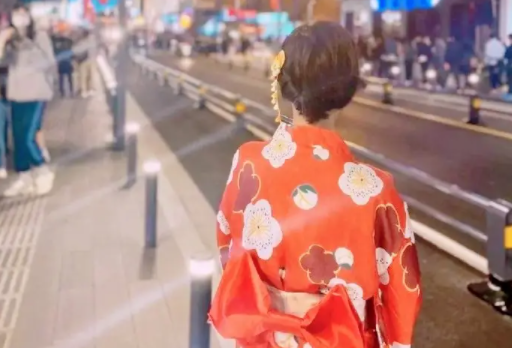 蘇州和服事件霸熱搜：不談日本投降反要中國(guó)反思，好一次脫敏行動(dòng)