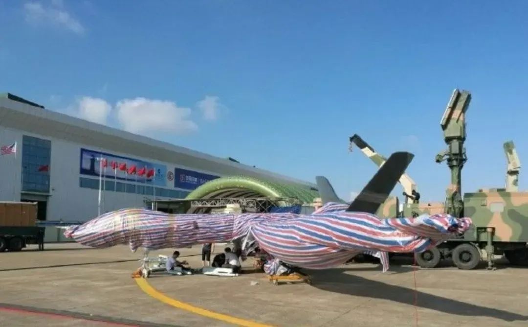 中國(guó)的武器裝備，為什么那么“土”？