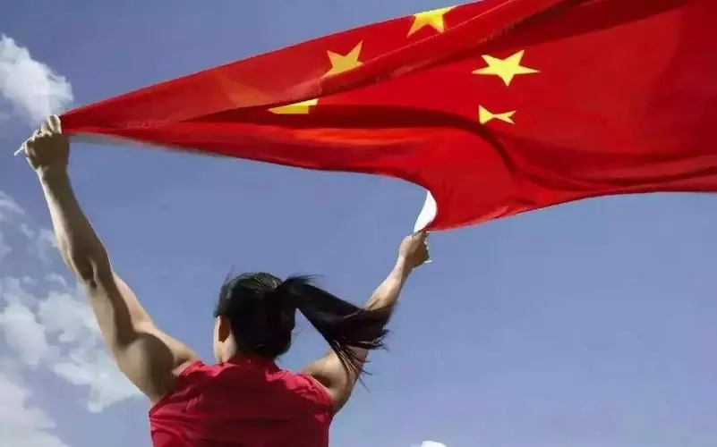 奮斗不止，青春不滅