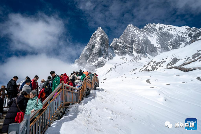 孤煙暮蟬：莫怪將登山滿雪，總有高峰不可攀