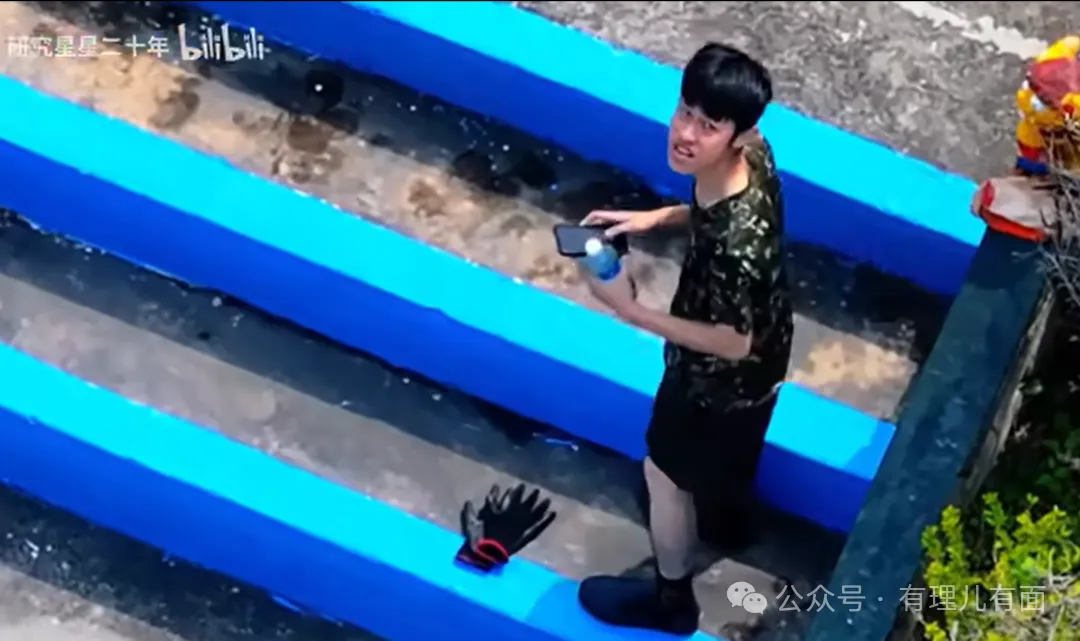 一架無人機(jī)就把他們嚇跑了？
