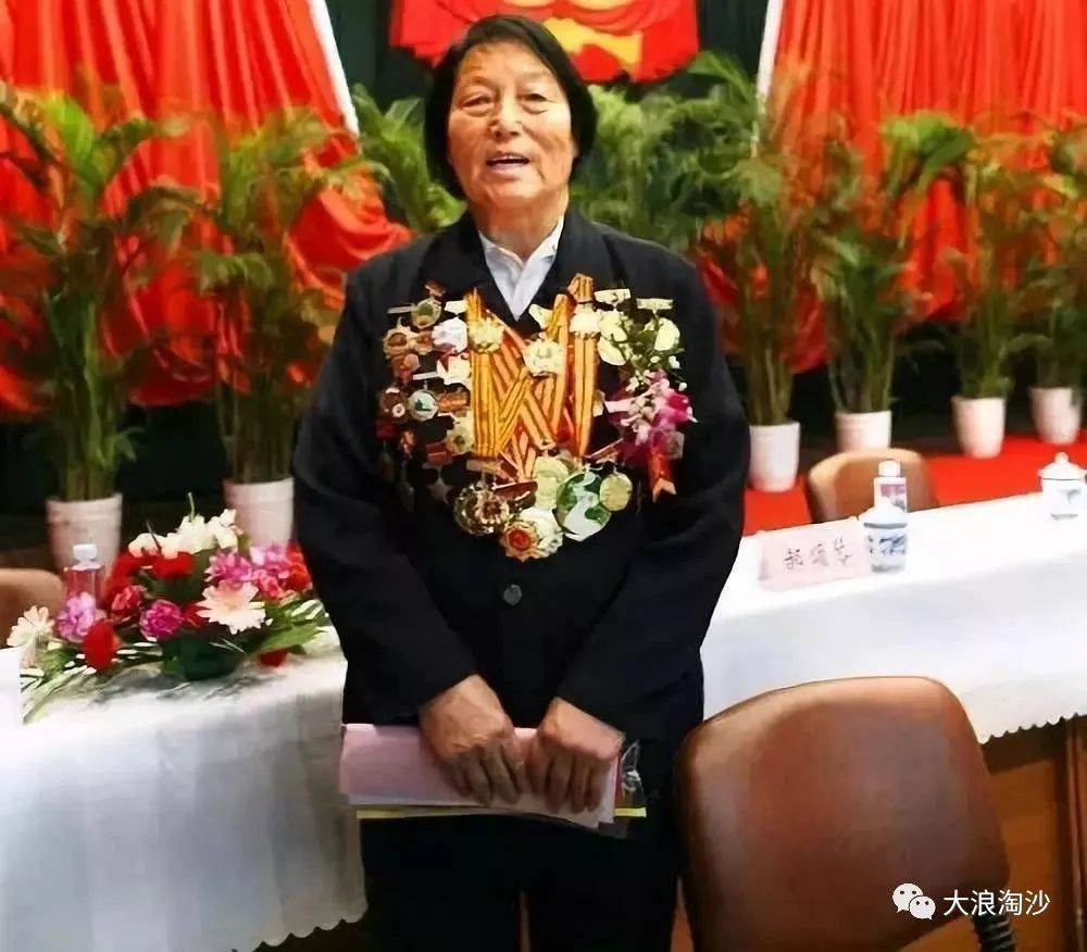 “公知”橫行的時(shí)代，被誤解最多的是她……